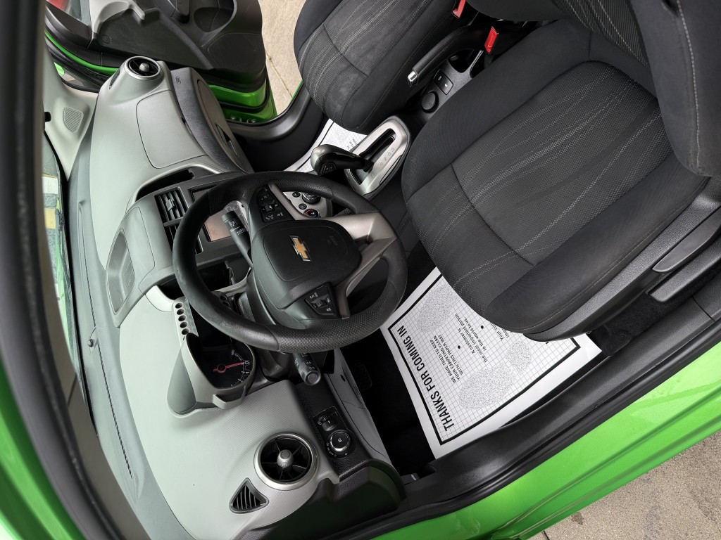 Detailed vehicle dashboard