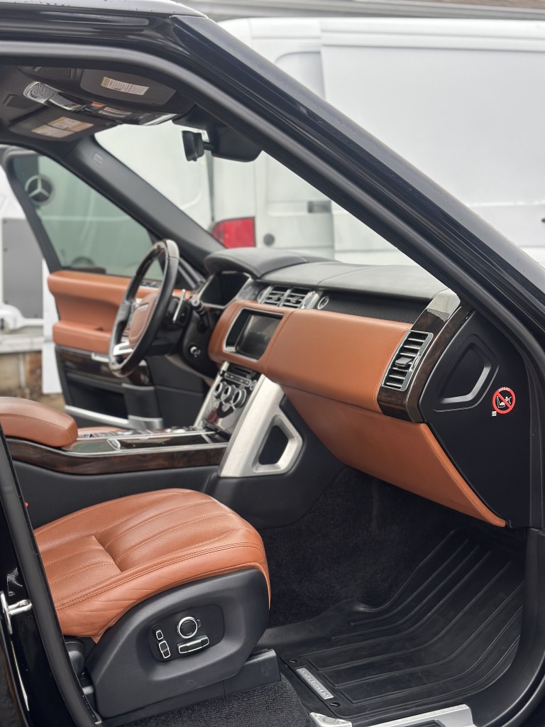 Clean detailed vehicle interior
